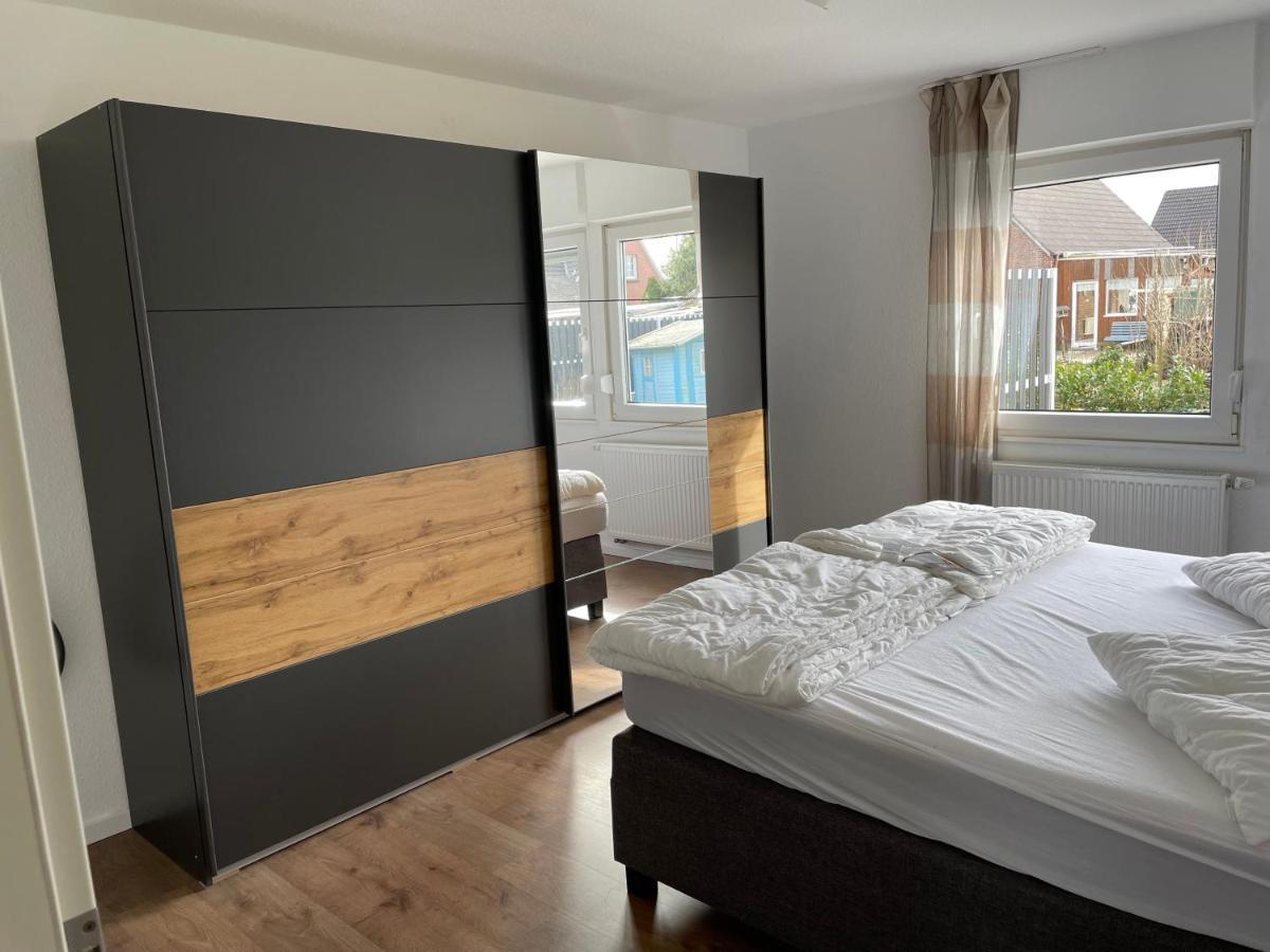 Witte Huus 75M_ Und 51M_ Ferienwoh Apartment Хоокзил Екстериор снимка